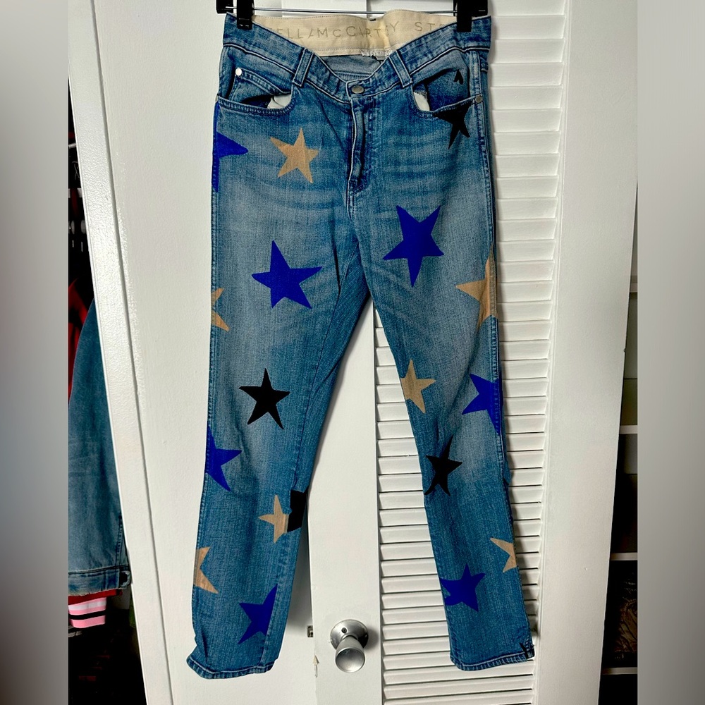 Stella McCarthy jeans